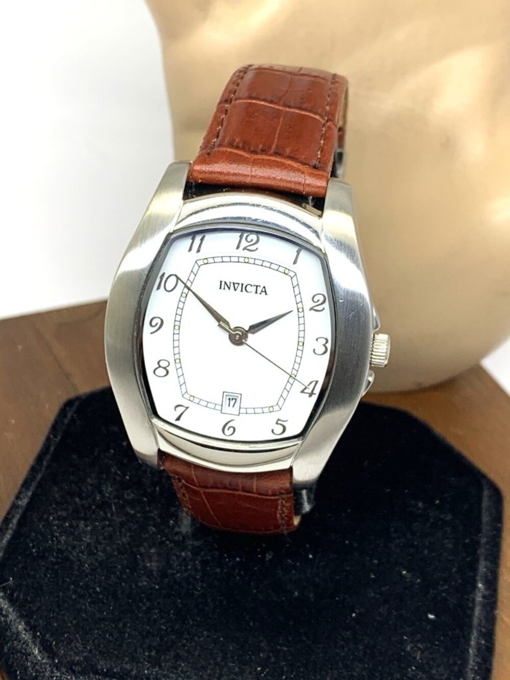 Invicta Unisex Watch 9444 Quartz White Dial Brown Leather Band 35mm